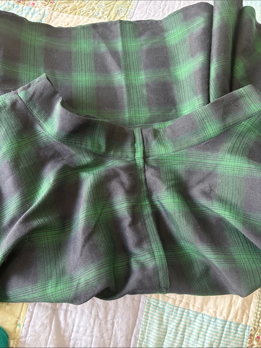 Green and navy circle midi skirt by Banned size XL with pockets - Picture 3 of 3